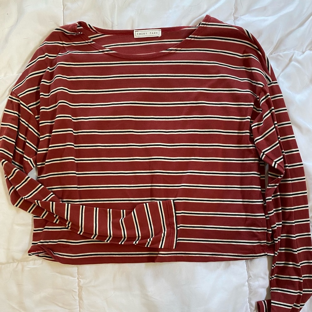 Lulus stripped cropped long sleeve